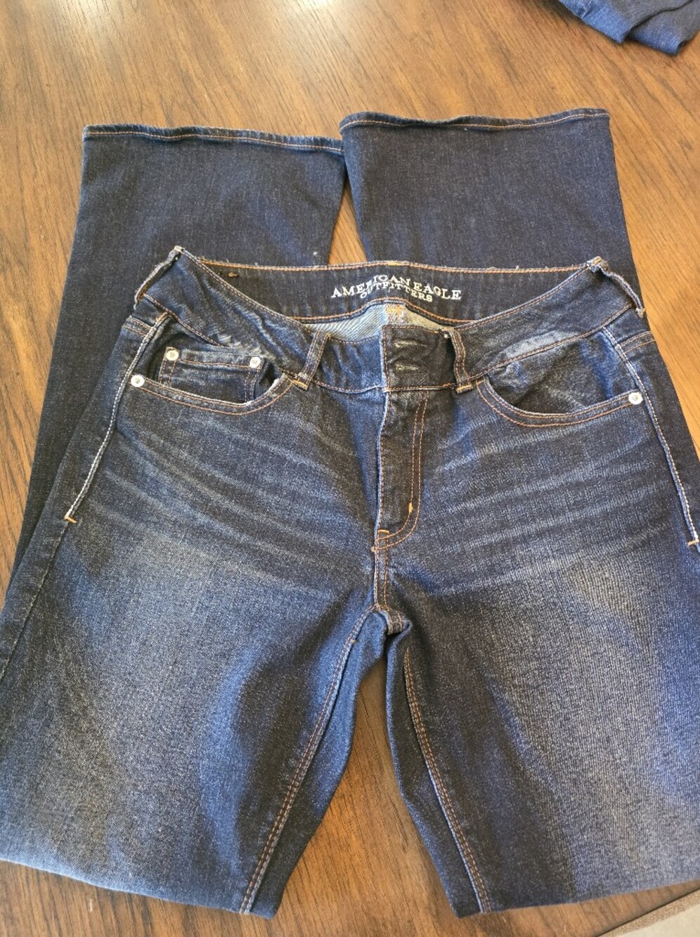 American Eagle Outfitters Women's Dark Indigo Artist Jeans